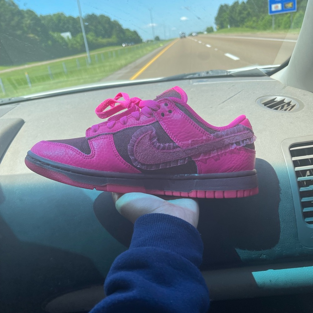 Nike Valentines day dunk lows pink and frills lace - Picture 5 of 8